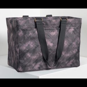 Thirty one everyday essential tote
